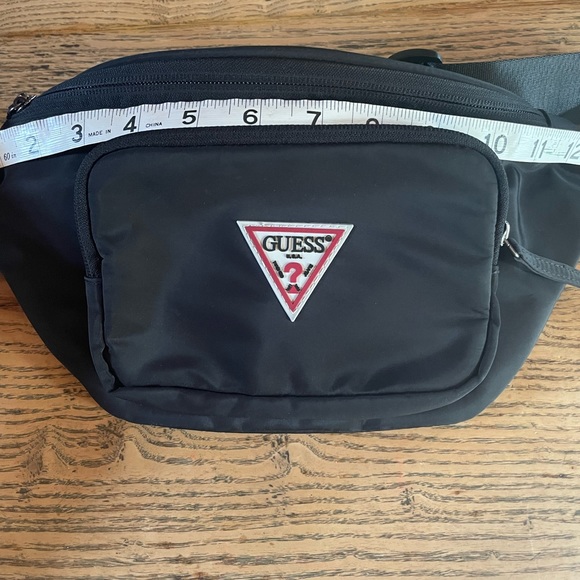 Rare Guess Fanny Pack Bag Black Nylon Logo Tape Strap Adjustable with Clip - Picture 7 of 9